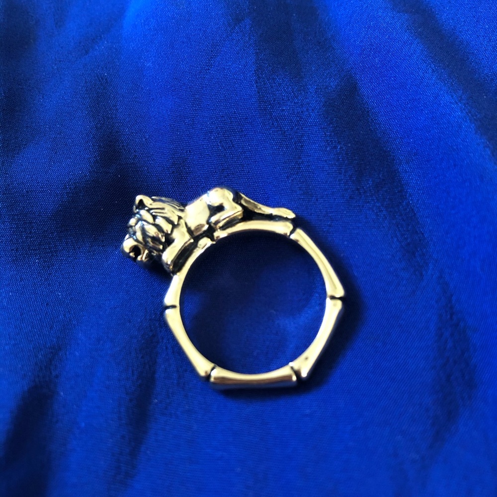 Gold lion ring